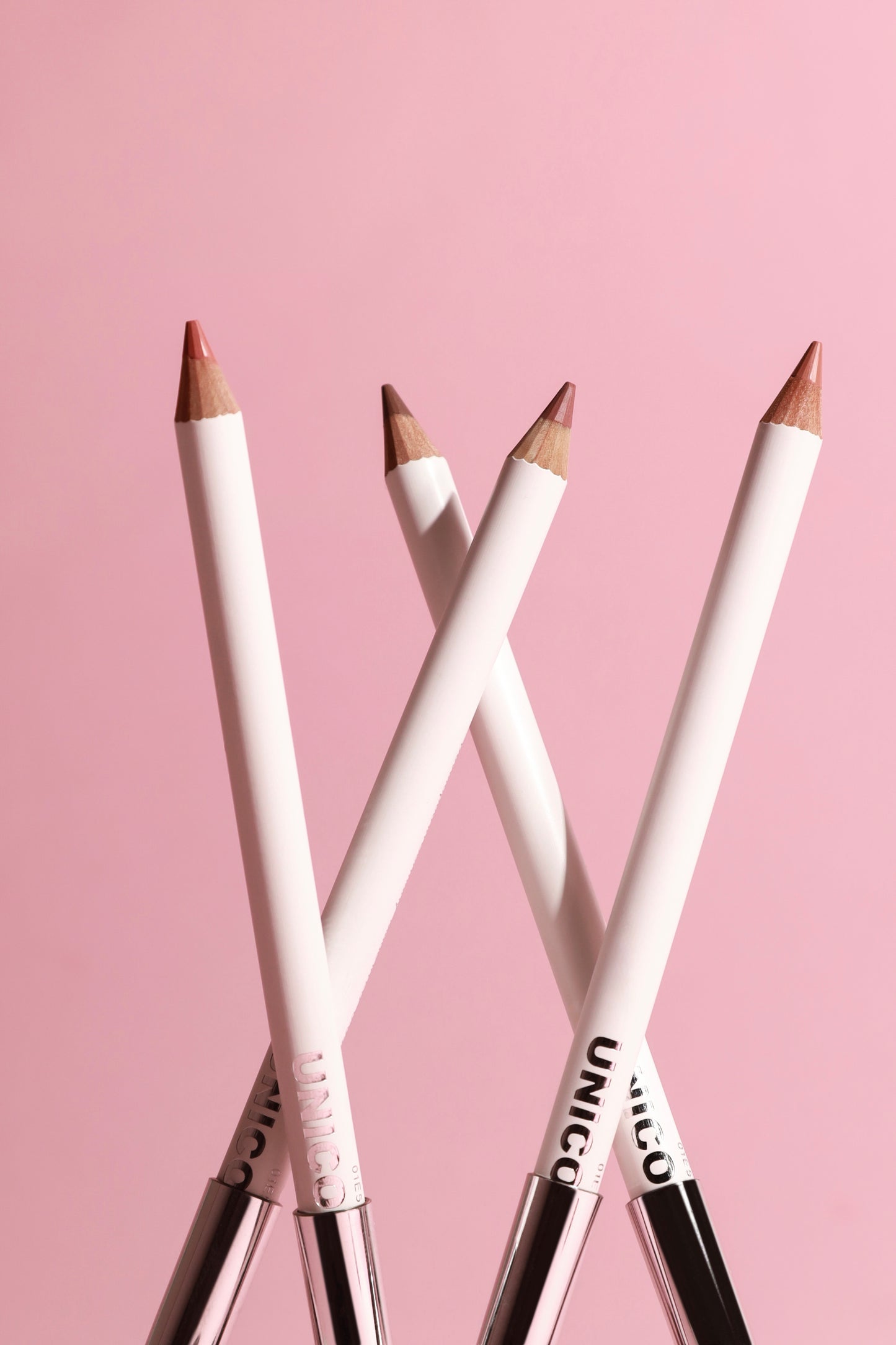 LIP PENCIL with peptides IDOL