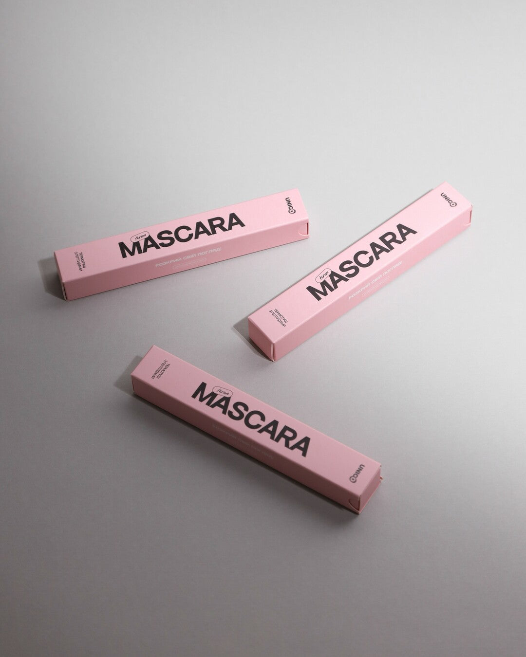 BLACK TERMO MASCARA with peptides