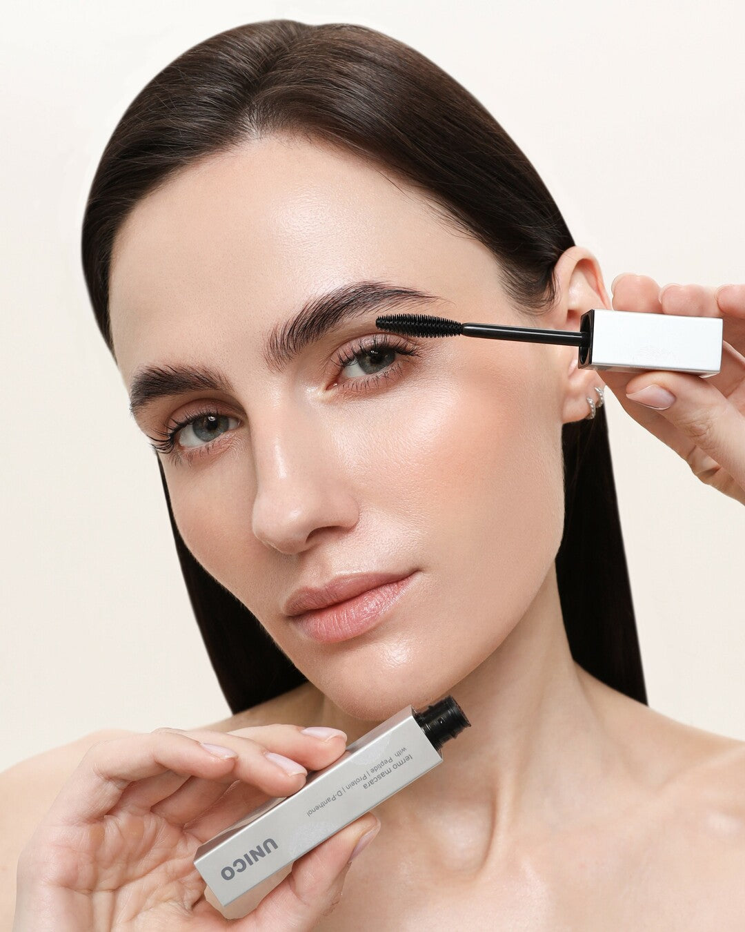 BLACK TERMO MASCARA with peptides