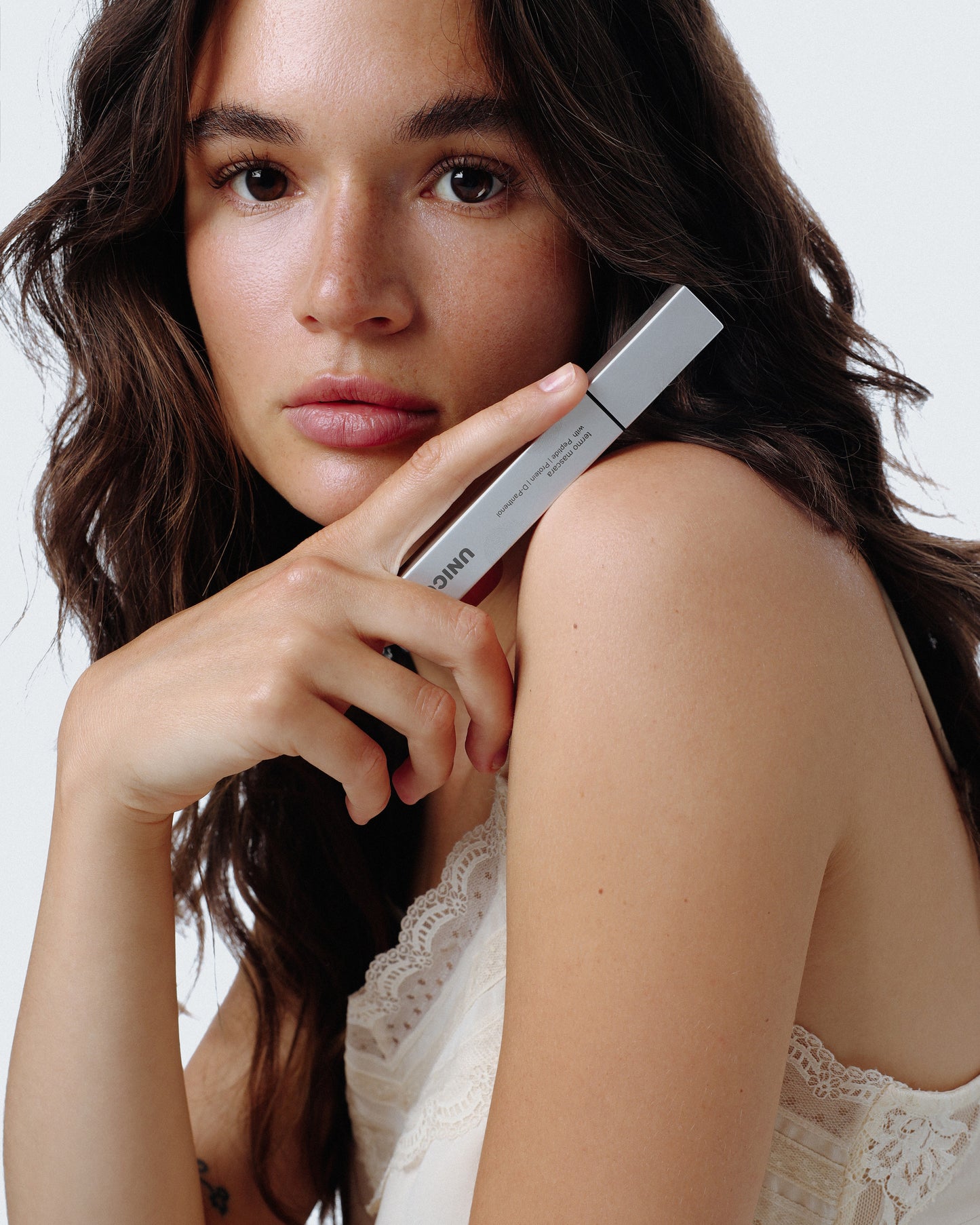 BROWN TERMO MASCARA with peptides