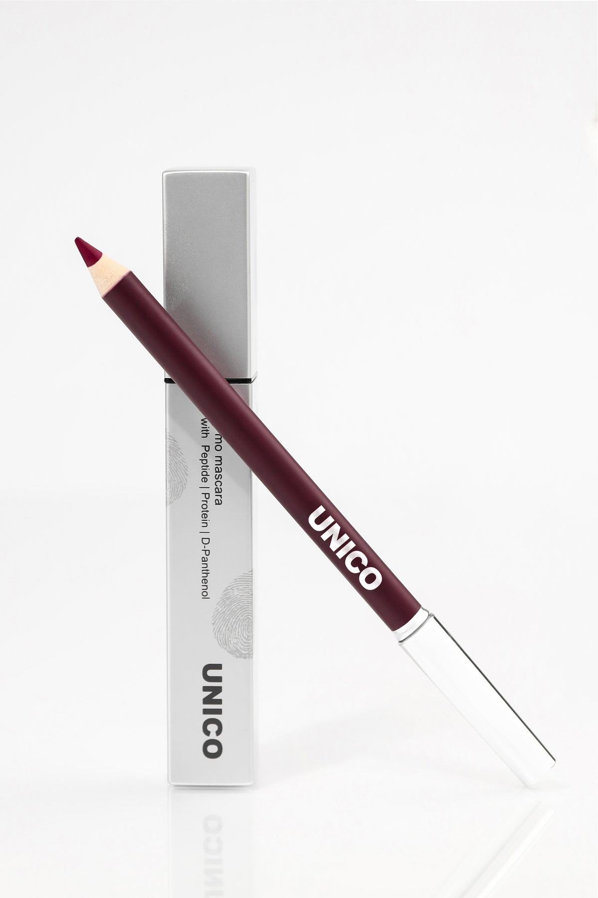 BURGUNDY TERMO MASCARA with peptides