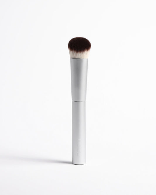 MAKEUP BRUSH Flawless foundation